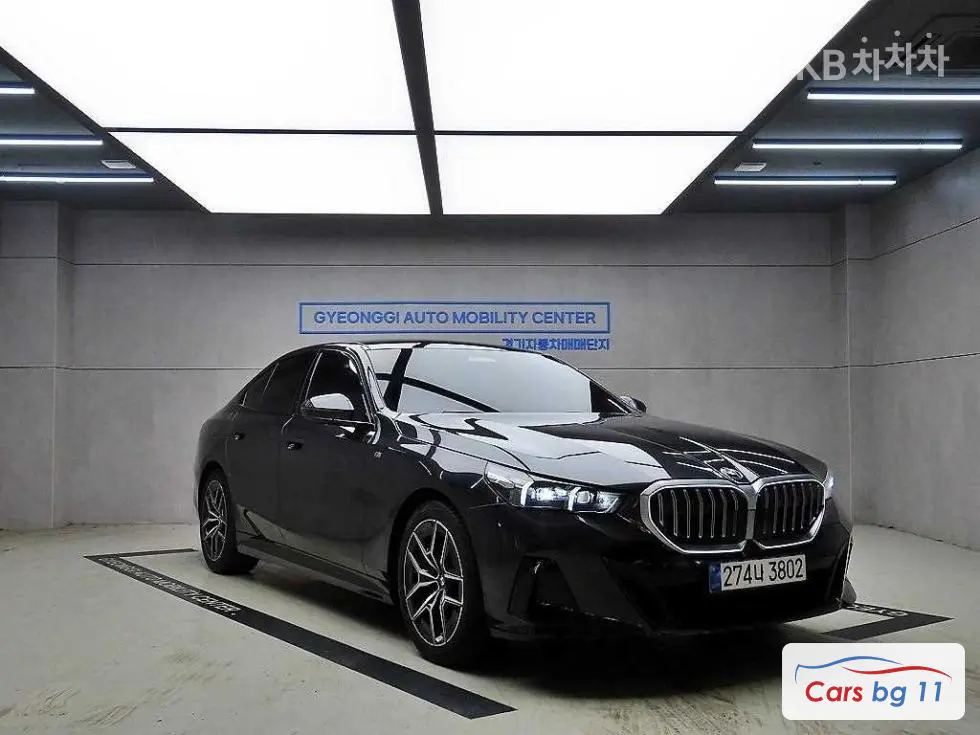 BMW Нов5 Серия(G60)520i Стандартен