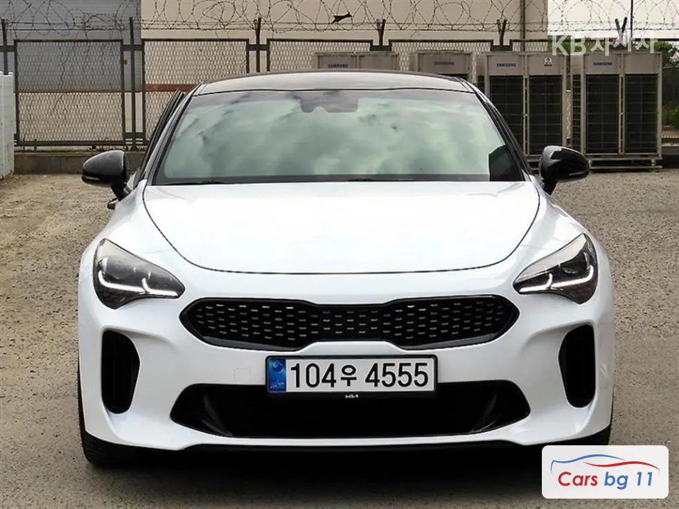Киа Stinger2.2 Дизел 4x4 Платинум
