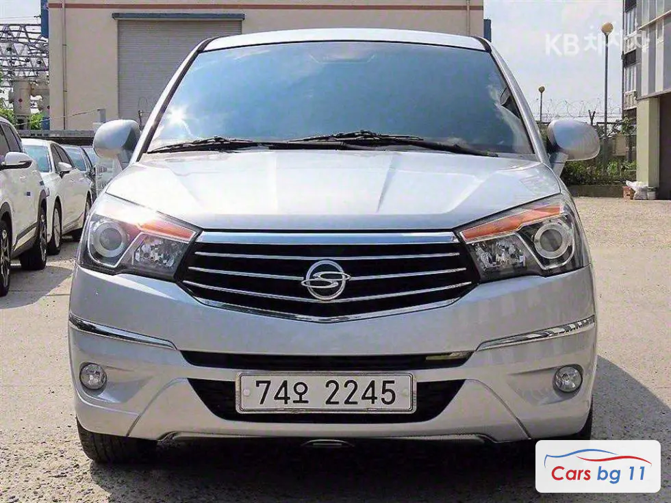 KG Mobility Korando 투리스모2WD LT 11-seater