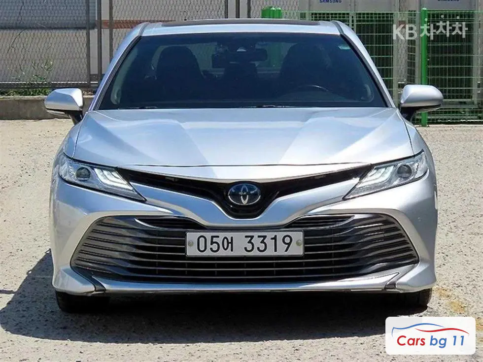 Toyota Camry XV702.5L hybrid XLE