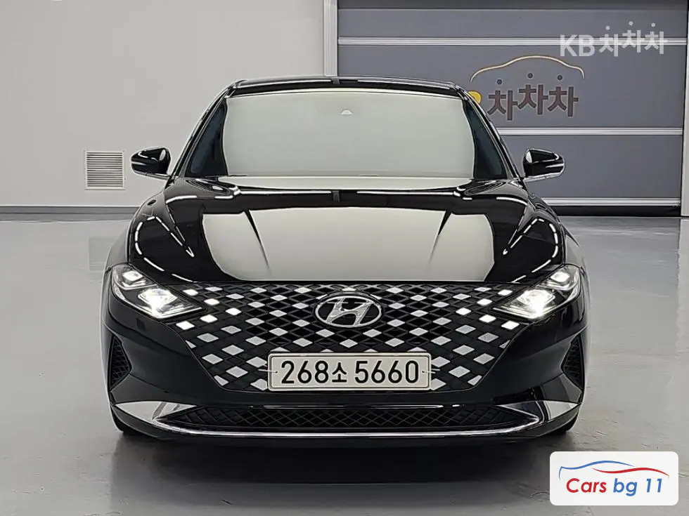 Hyundai The New GrandeurLPi 3.0 Rental car Premium