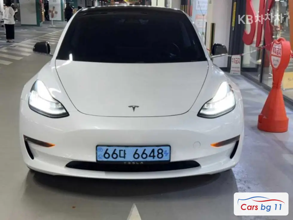 Tesla Model 3Standard Range Plus