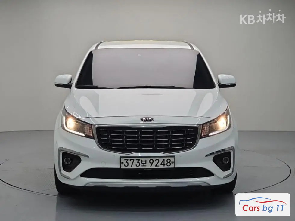 Kia The New Carnival9-seater 2.2 Diesel Prestige