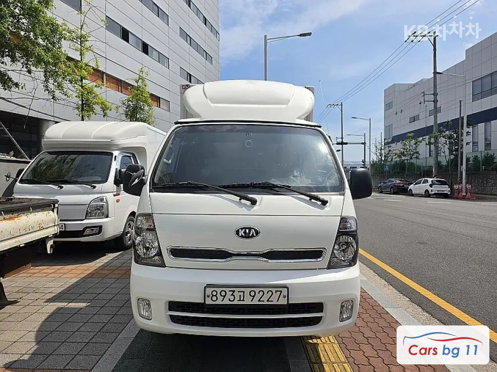 Kia Bongo 31 Ton Box Truck Extra Long Plus type King Cab Deluxe