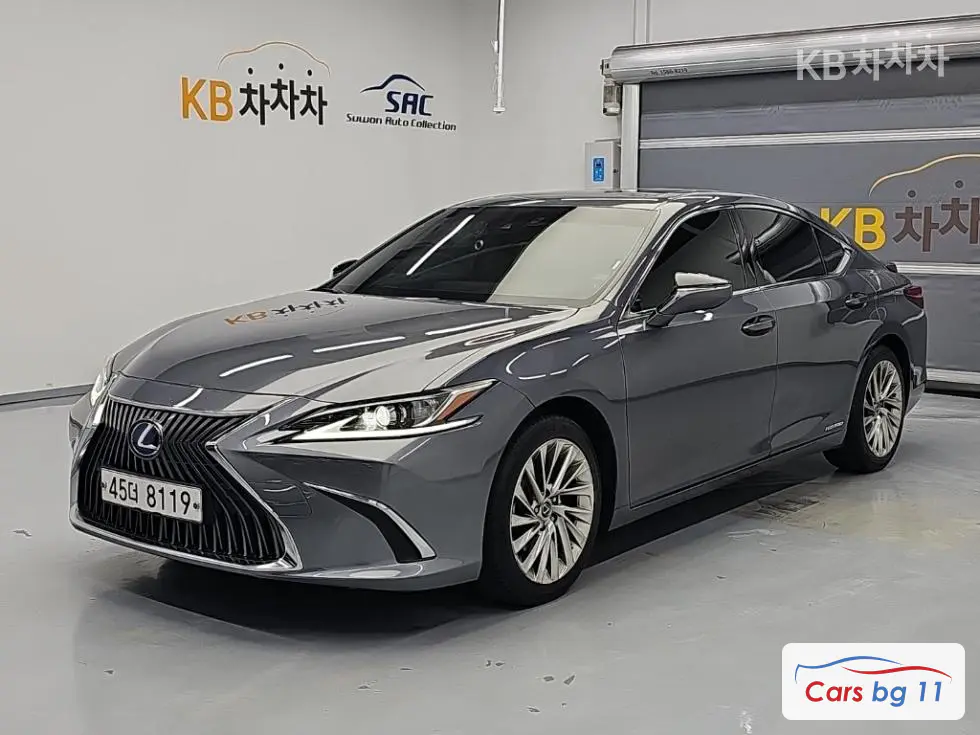 Lexus New Generation ES300h Luxury+